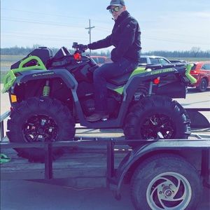 Meet your Posher, Blake